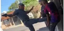 Policiais ameaçam de morte e espancam jovem durante abordagem em SP; veja
