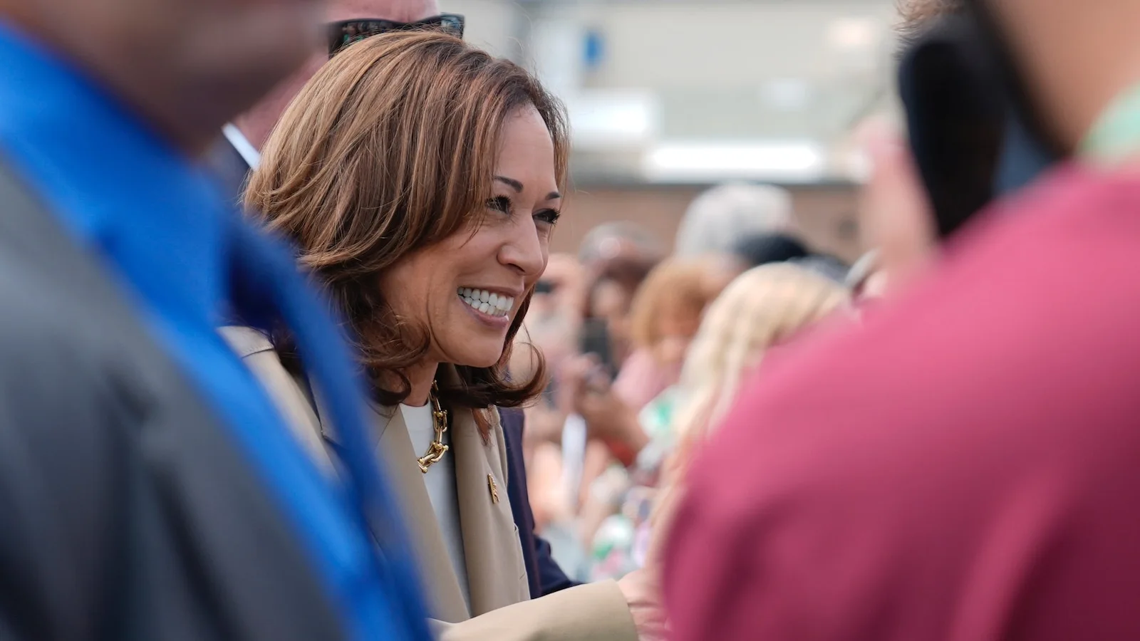 Bernie Sanders endorses Harris