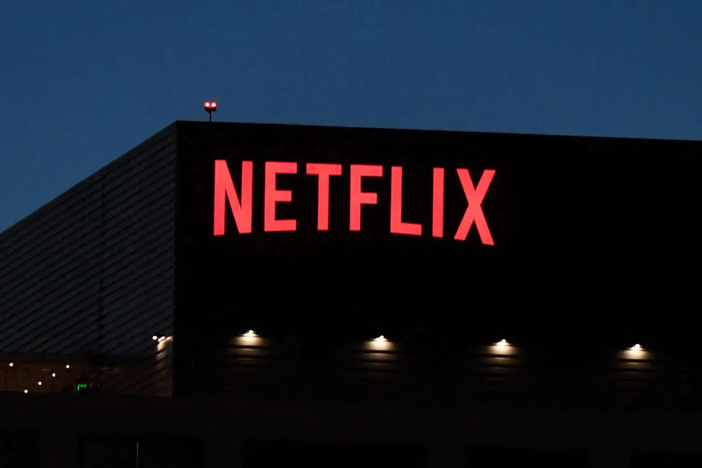 Netflix a gagné près de six millions de nouveaux abonnés en resserrant la vis sur les abonnements