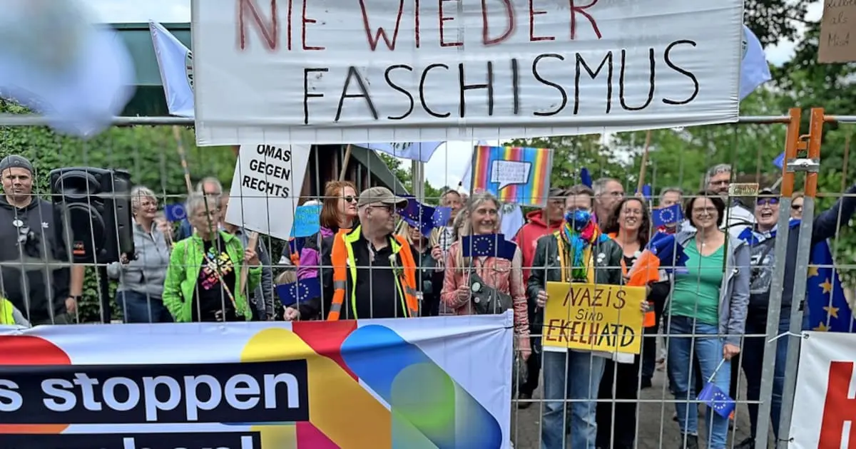 Henstedt-Ulzburg: Antifa stört AfD-Treffen