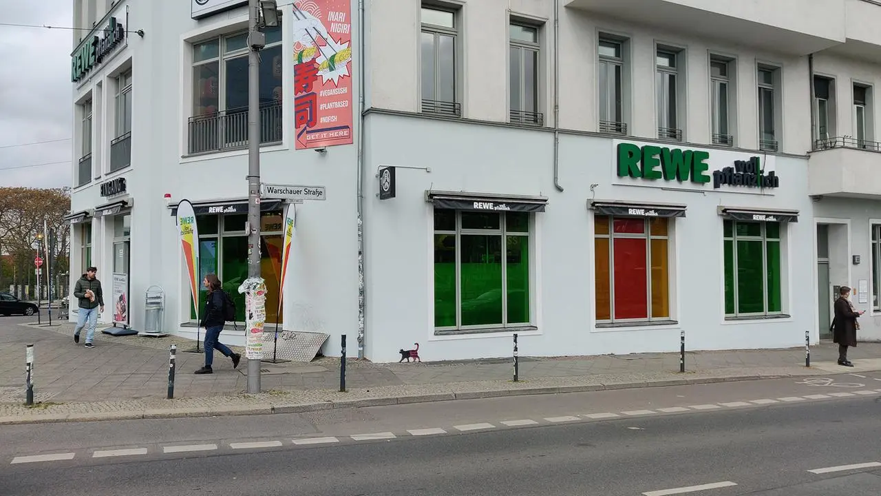 Rewe testet einen Supermarkt mit veganem Sortiment in Berlin