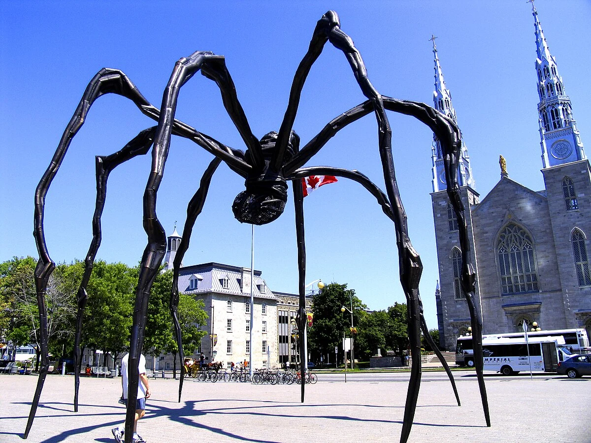 Maman (sculpture) - Wikipedia