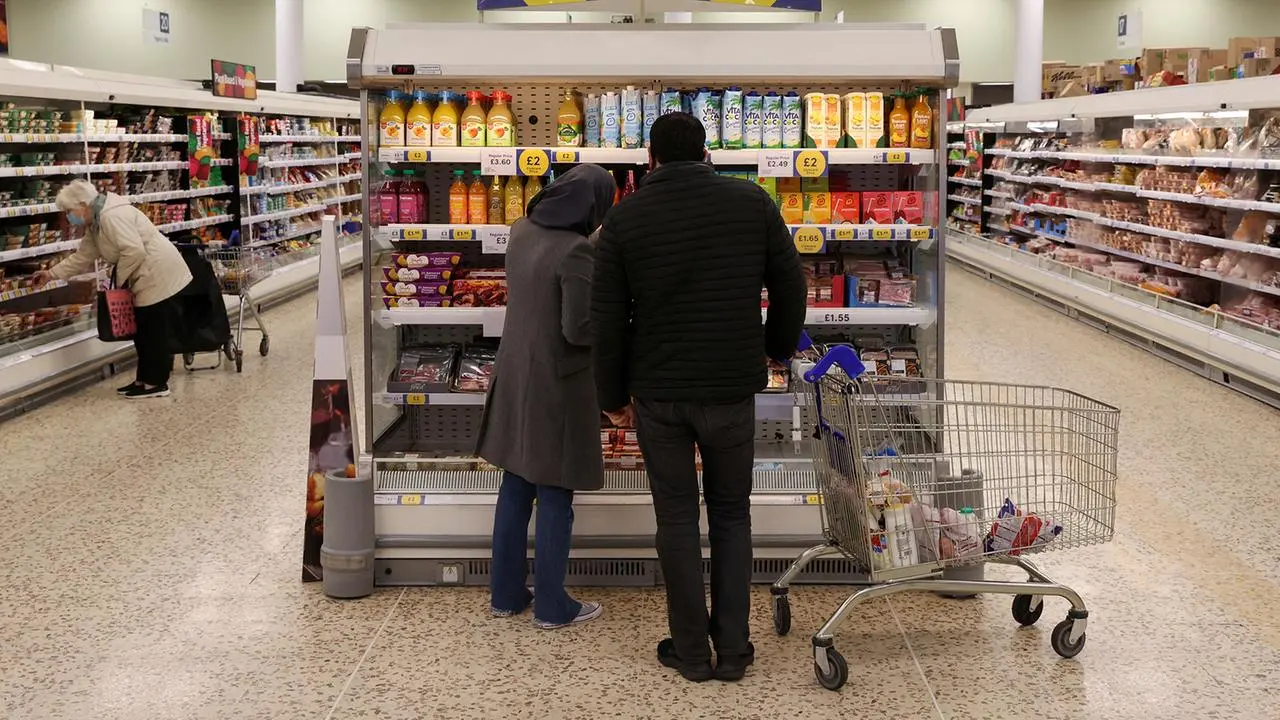 Soll der Supermarkt vor ungesundem Essen warnen?