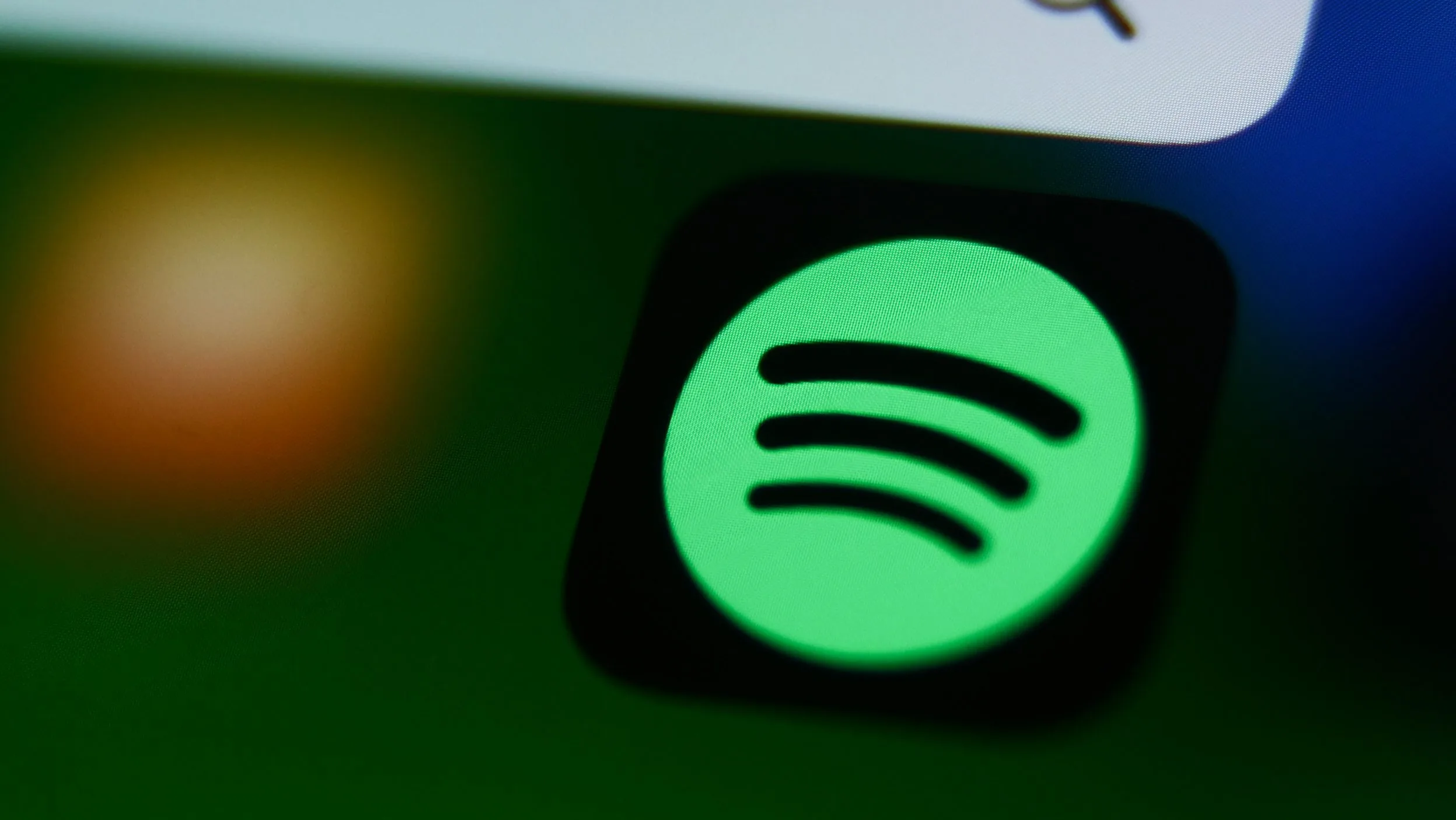 Exclusive: Spotify quietly moves lyrics behind a paywall