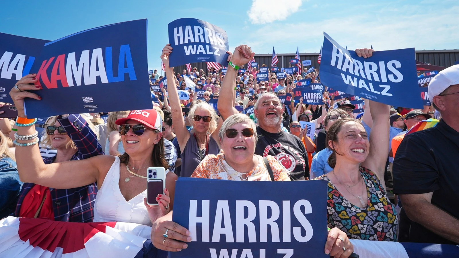 'Unhappy' Trump Is Freaking Out Over Harris' Crowd Sizes