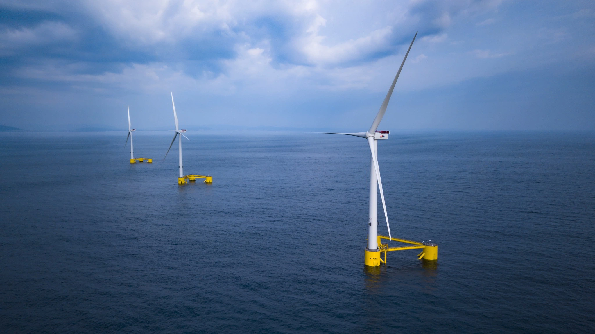 World's First Semi-Submersible Floating Offshore Wind Farm Tops Production Expectations