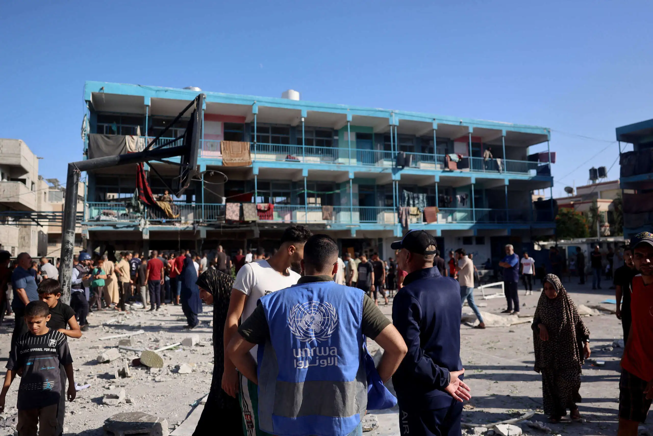 UNRWA: Israel Denying Visas to Aid Groups, “Phasing Out” Humanitarians in Gaza