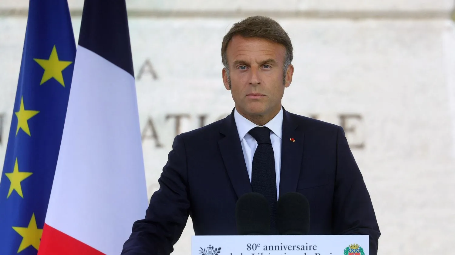 Emmanuel Macron écarte l'option d'un gouvernement du NFP au nom de "la stabilité institutionnelle" et annonce de nouvelles consultations dès mardi