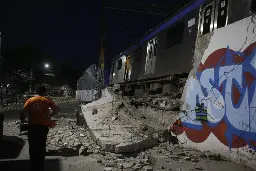 Trens do Rio estão mais lentos, e percentual de elevadores e escadas rolantes diminui nas estações