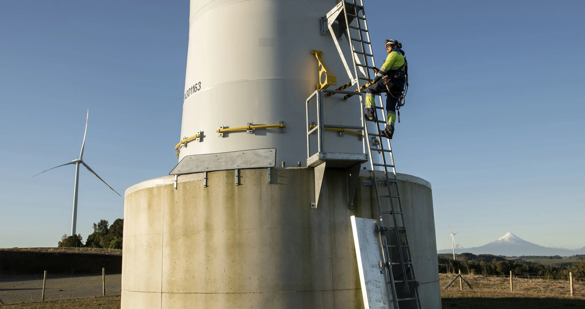 Poland begins retraining coal miners to work in wind farms