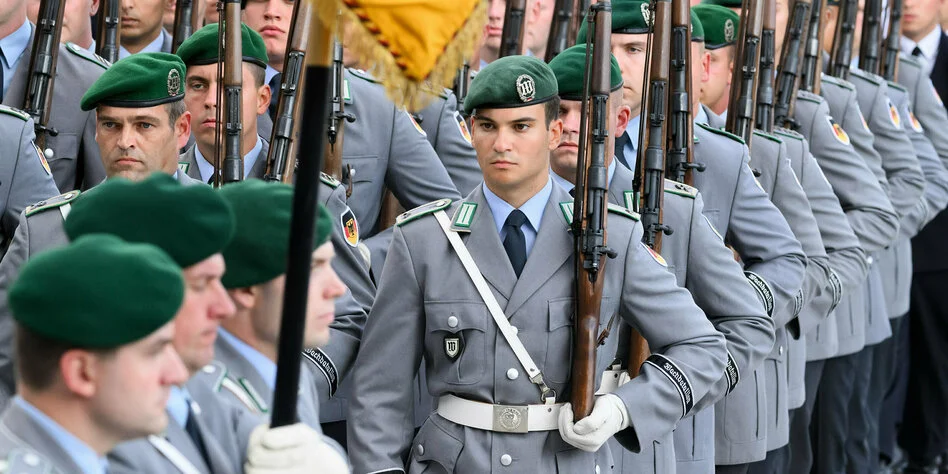 Erweiterter Traditionserlass gekippt: Lieber weniger Wehrmacht wagen