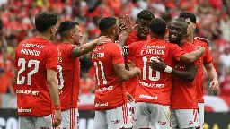 Internacional faz 7 a 1 no Santos, crava maior goleada do Brasileirão 2023 e afunda paulistas na zona de rebaixamento