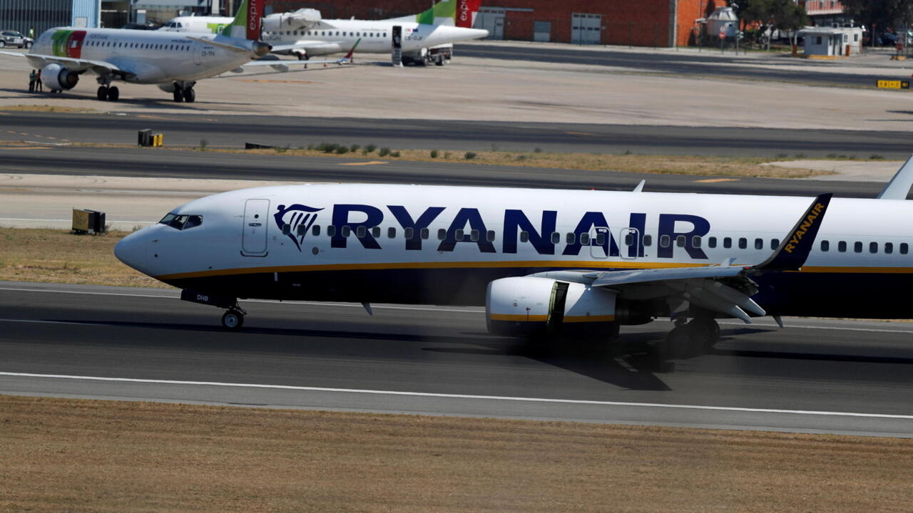 Ryanair passenger plane makes emergency landing in Berlin after bomb threat