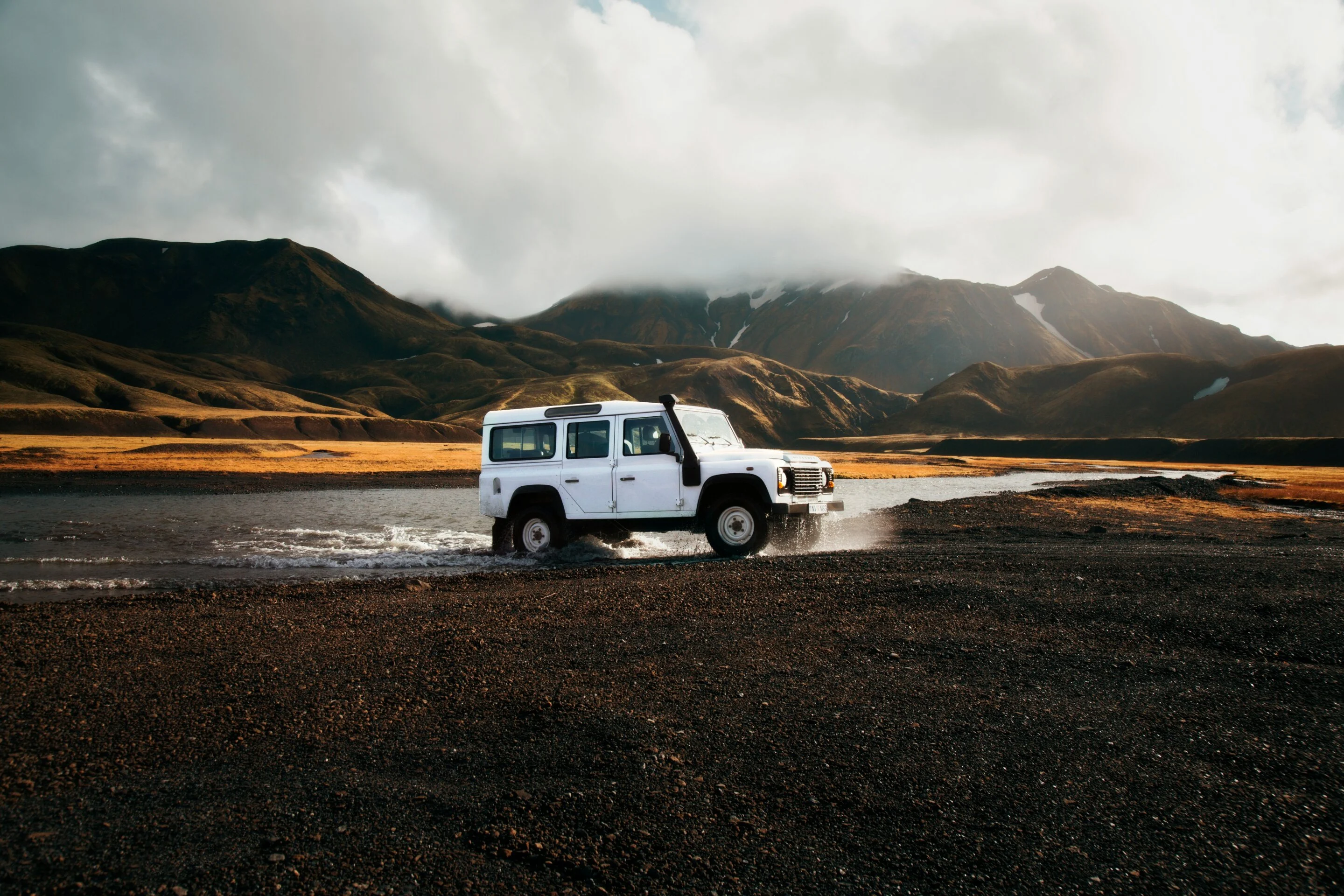 Wealthy Kiwis are driving up transport emissions, study finds