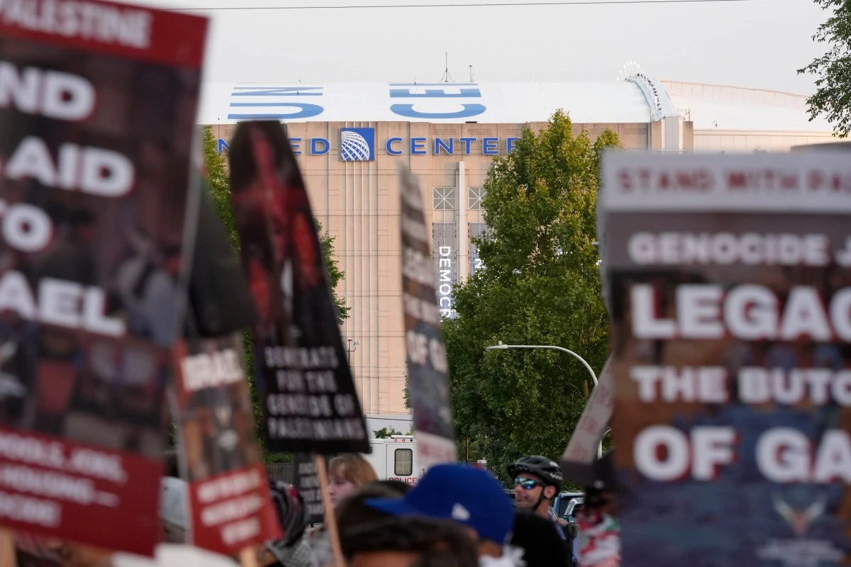 No Palestinian Americans Will Speak at Convention, DNC Decides