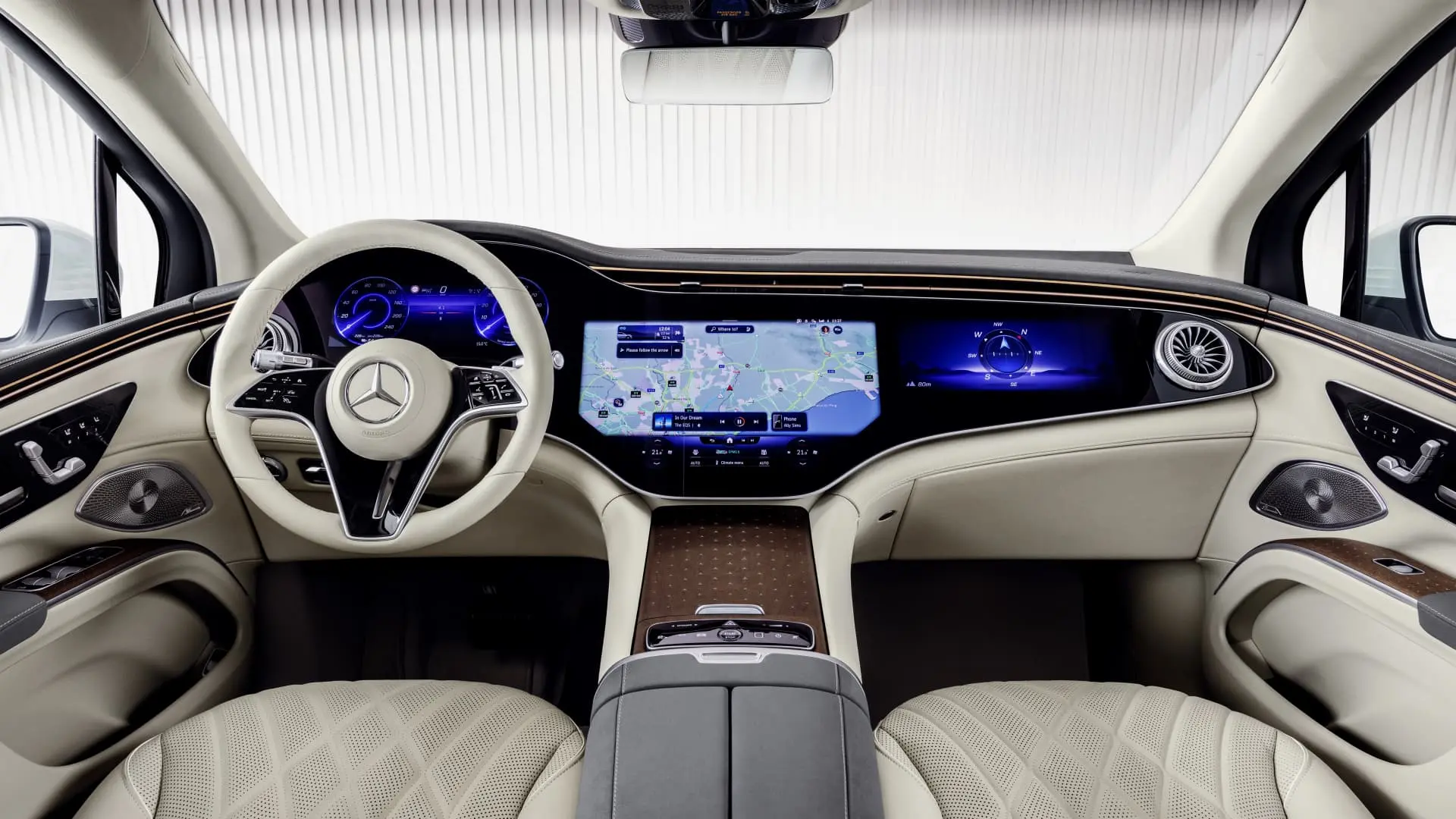 Mercedes-Benz and Microsoft to test ChatGPT in vehicles