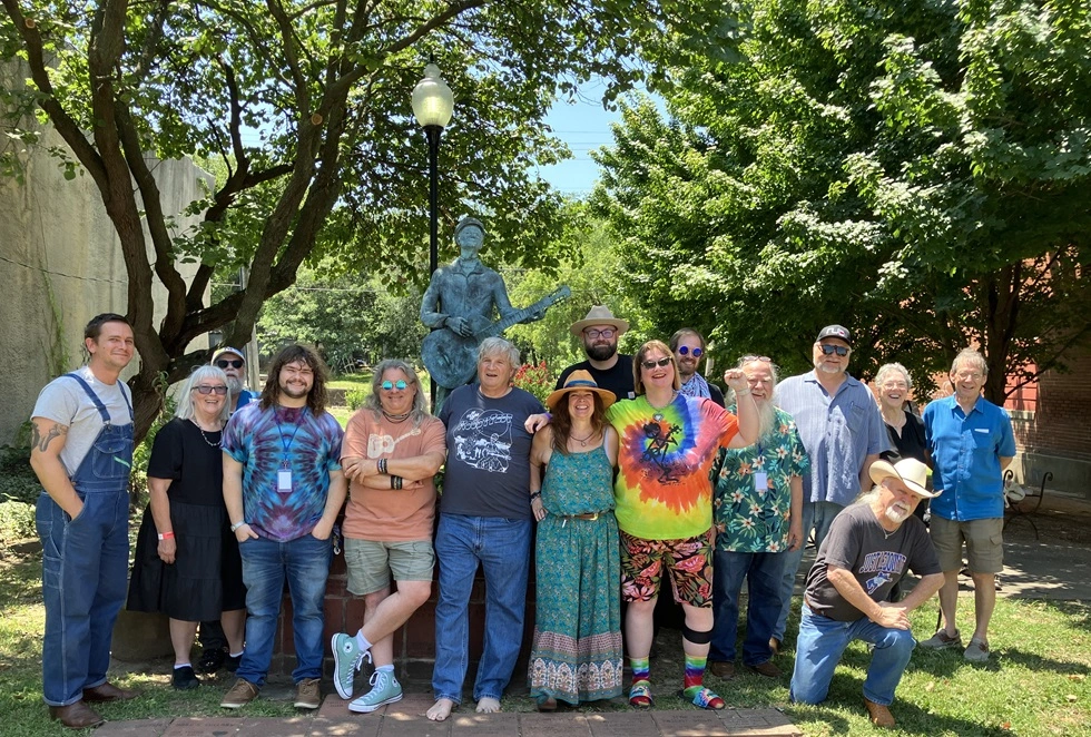 Proletarian verse and protest songs thrive at Woody Guthrie Folk Fest in Oklahoma