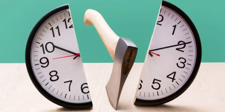 Windows feature that resets system clocks based on random data is wreaking havoc