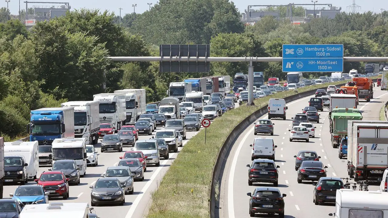 ADAC: Eines der schlimmsten Stau-Wochenenden steht bevor