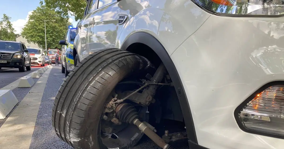 Verkehr in Mönchengladbach: Zahlreiche Unfälle wegen „sicherer“ Radspur auf der Hohenzollernstraße