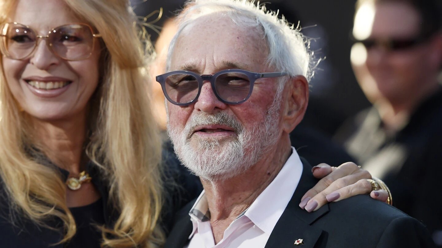 Norman Jewison, acclaimed director of 'In the Heat of the Night’ and 'Moonstruck,' dead at 97