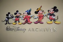 'Mickey Mouse' vira domínio público e abre caminho para possíveis batalhas judiciais
