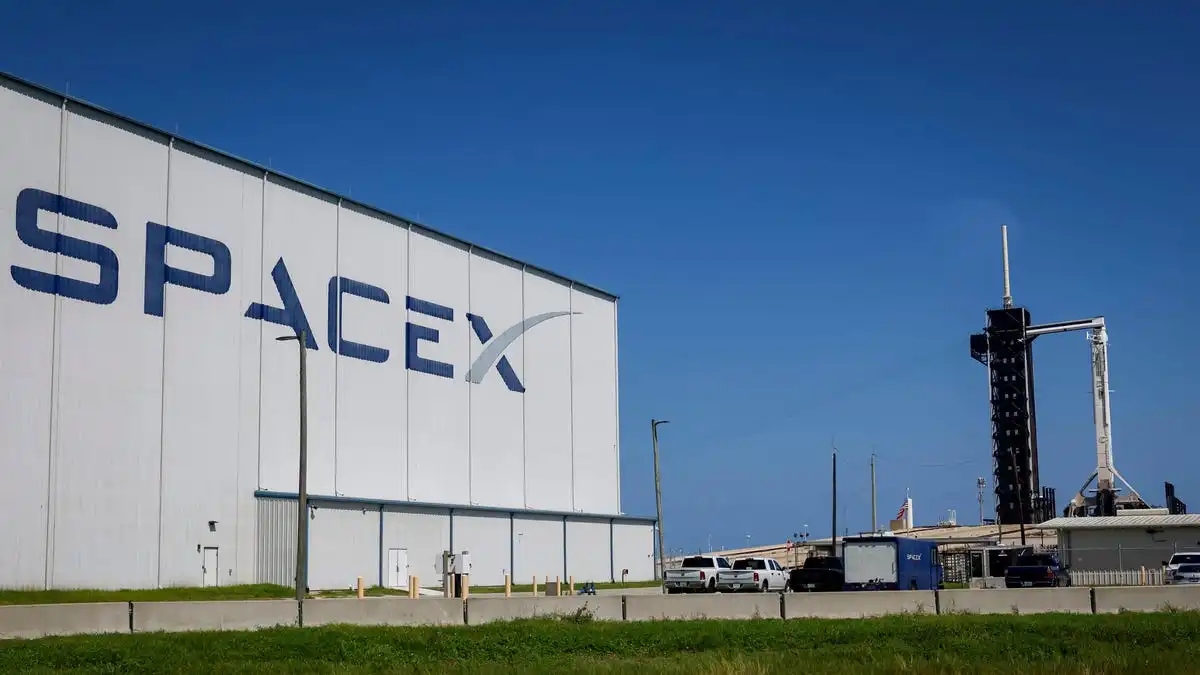 Europe reluctantly chooses SpaceX to launch its GPS satellites