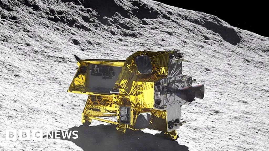 Japan hopes sunlight can save stricken Slim Moon lander