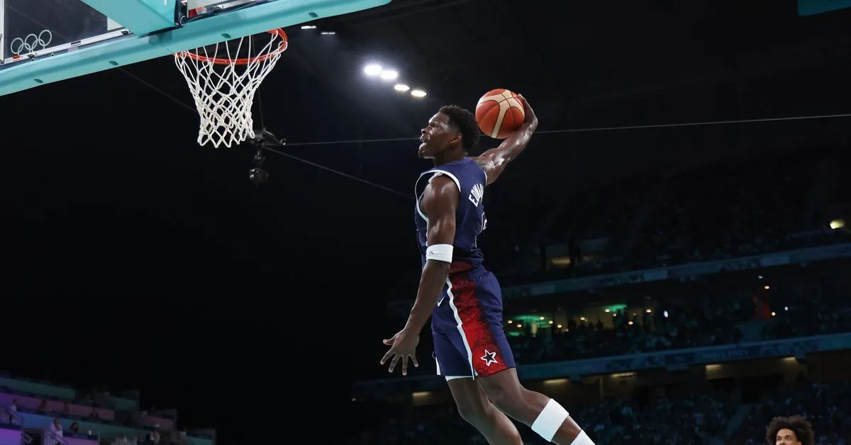 2024 Paris Olympics Group Phase Day 8: Anthony Edwards Leads the United States to Victory over Puerto Rico