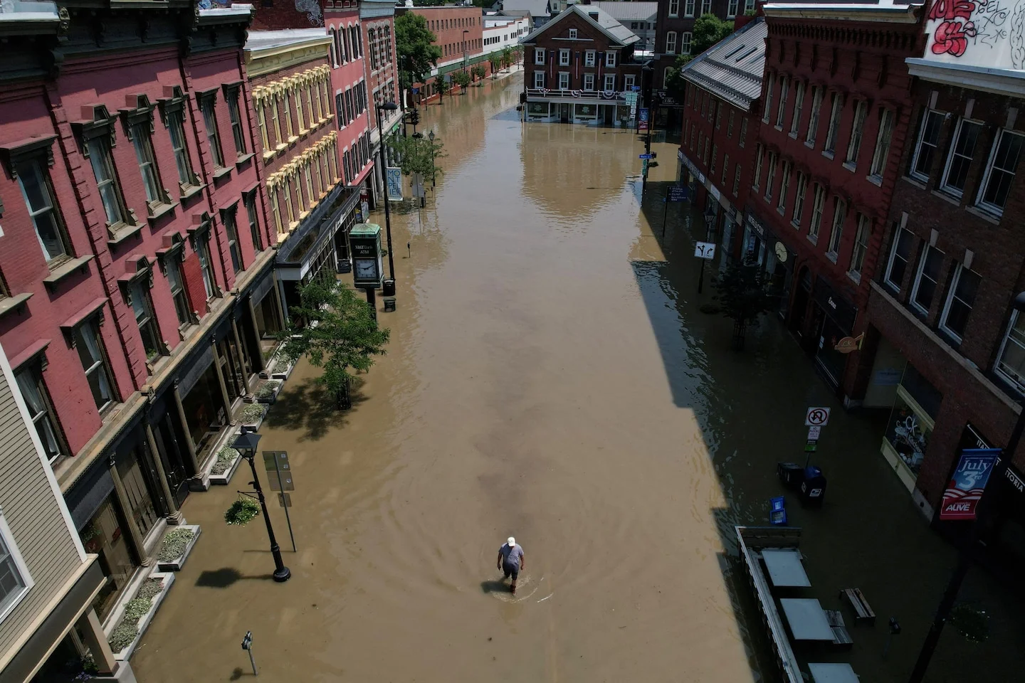 Democrats and Republicans deeply divided on extreme weather, Post-UMD poll finds