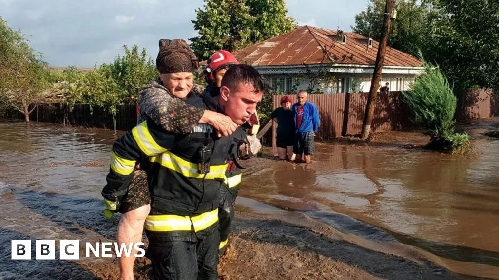 Europe floods: Fears of further deaths as heavy rain continues