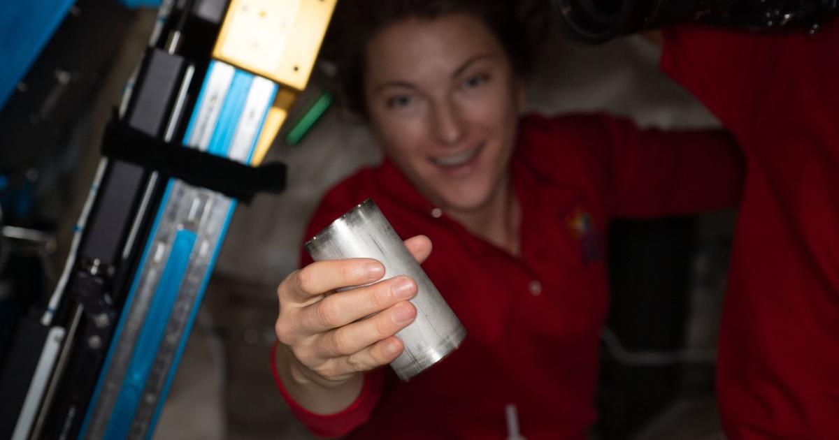 NASA is recycling 98 percent of astronaut pee and sweat on the ISS into drinkable water | Engadget