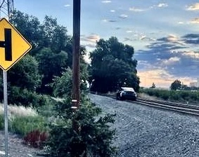 Tesla Steers Onto Train Tracks It Apparently Mistook for a Road, Police Warn