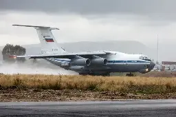 Rússia acusa Ucrânia de derrubar avião com 65 prisioneiros de guerra ucranianos