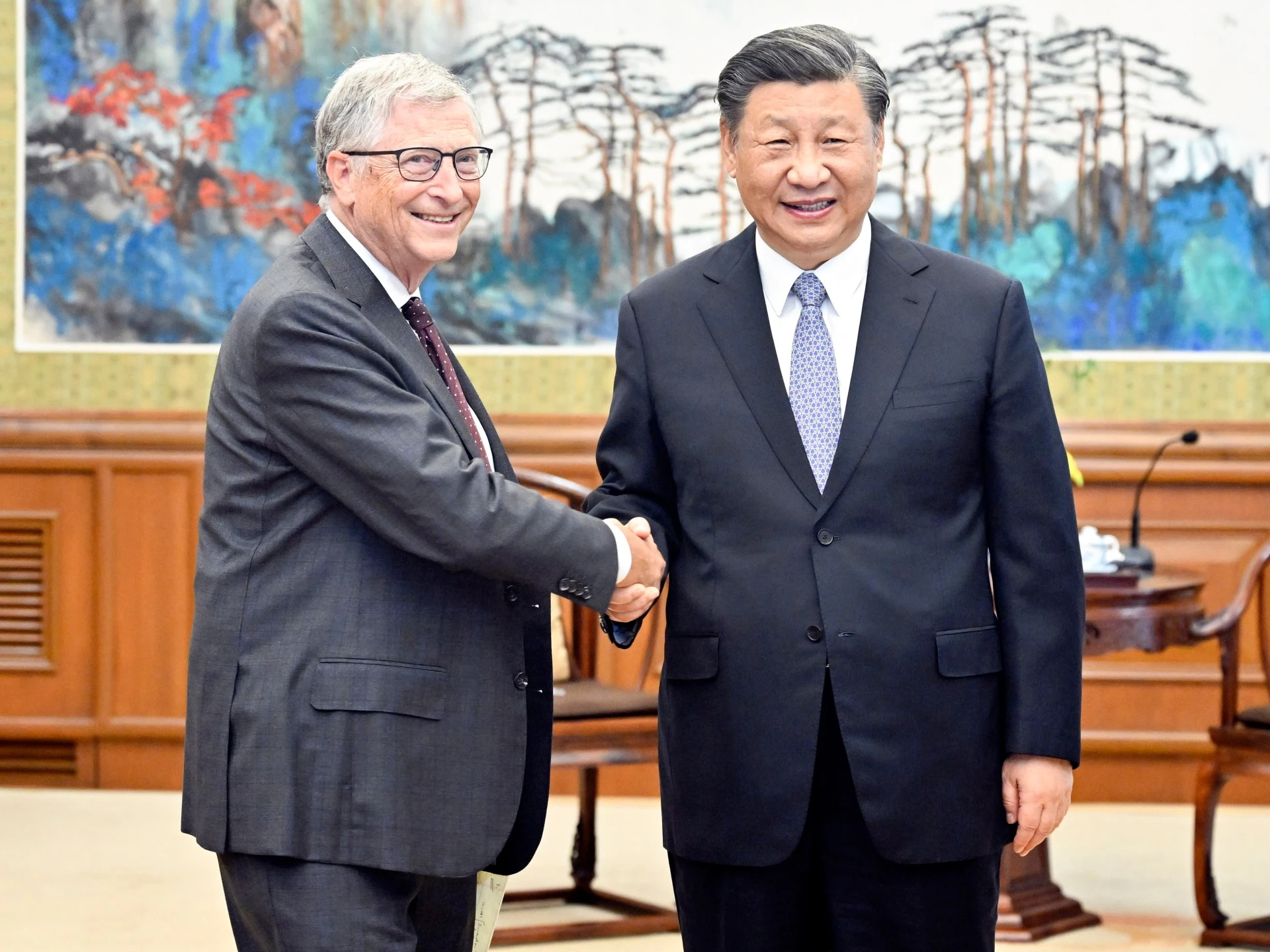 Chinese President Xi meets Bill Gates, calls him ‘an old friend’