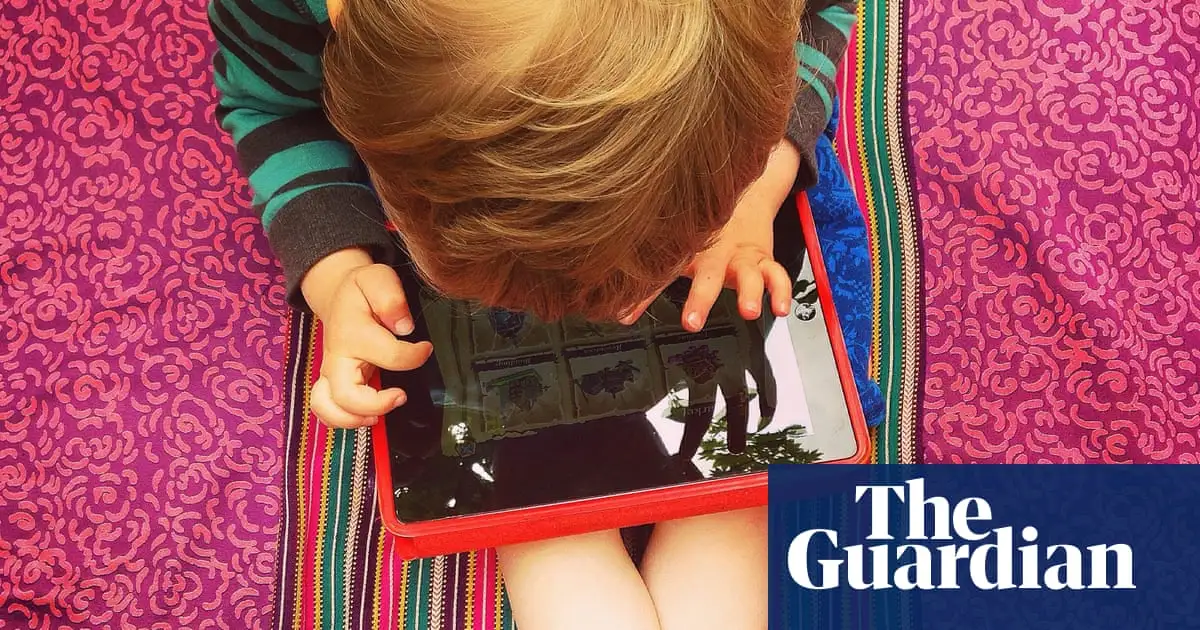 No screens before age of two, Swedish health authority tells parents